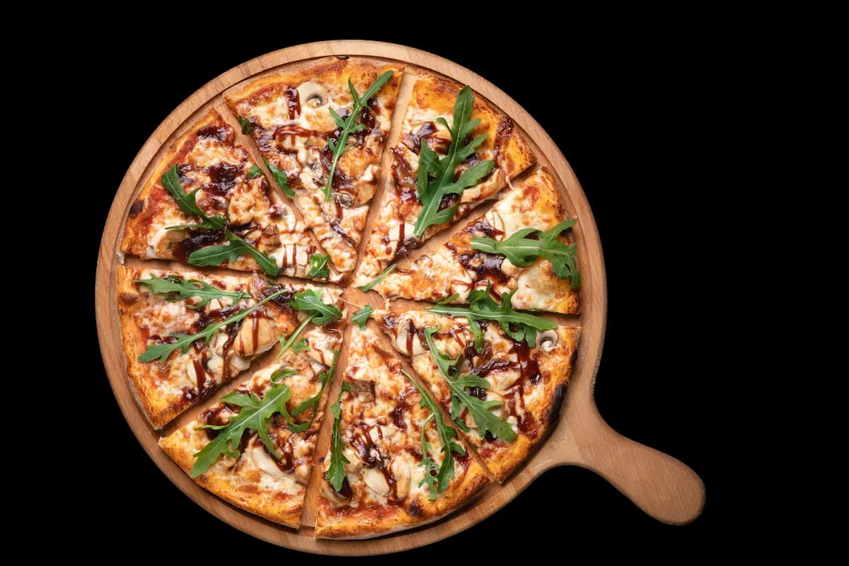 Frissen sült pizza vacsorához
